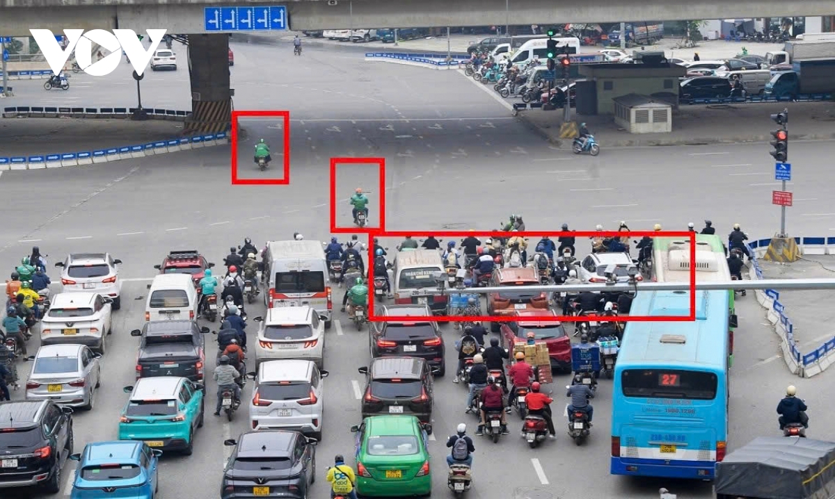 Hanoi’s AI traffic camera system detects over 6,300 violations in a month